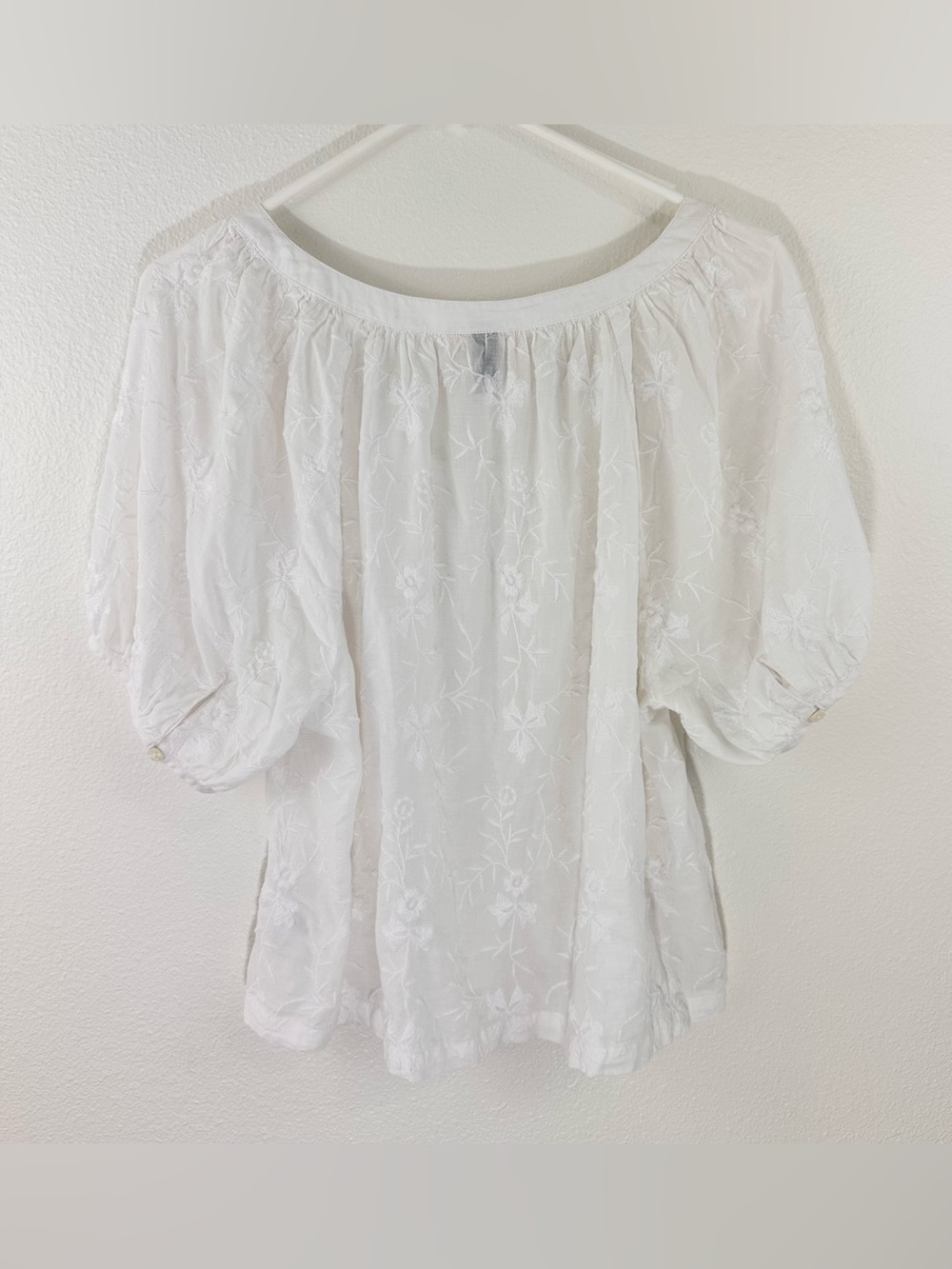 White Peasant Top Medium Short Sleeve Embroidered Lightweight Button-Front - Picture 6 of 9